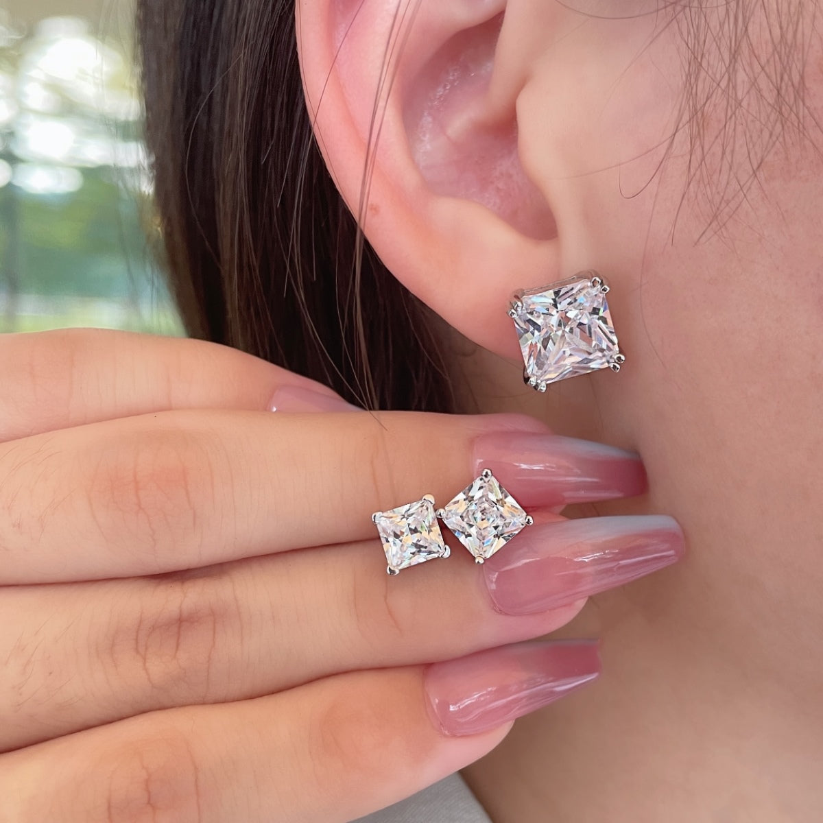 [Sparkling Aurora]Delicate Square Shape Earrings