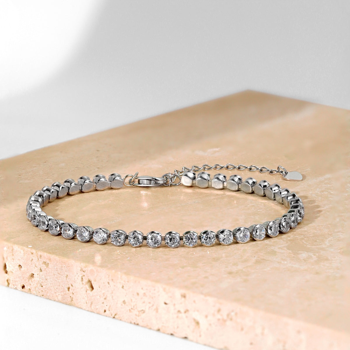 [Sparkling Aurora]Ornate  Sparkling Round Cut Daily Bracelet