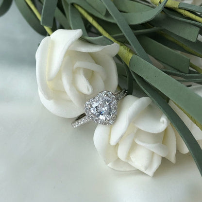 [Sparkling Aurora]Eternity Splashy Romantic Heart Shape Lover Ring