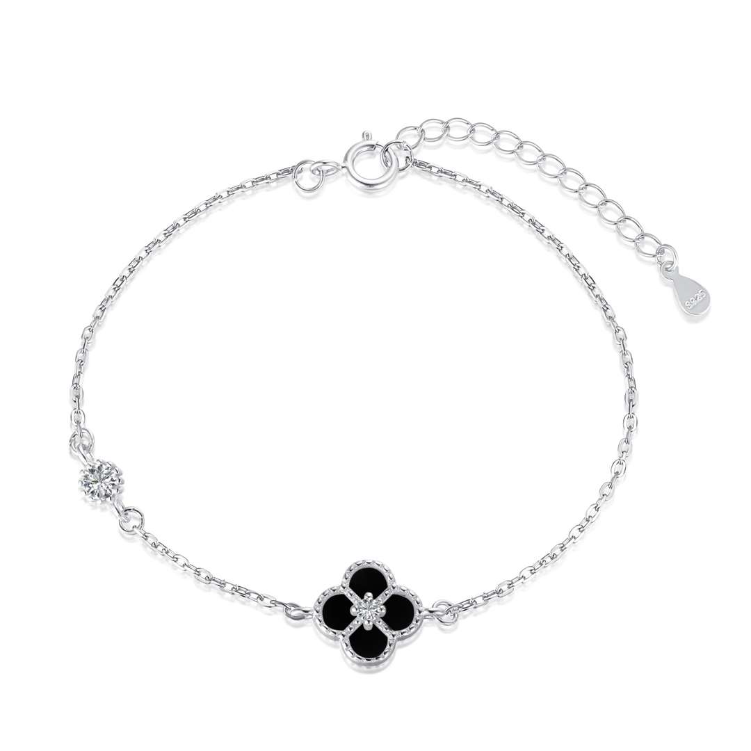 [Sparkling Aurora]Delicate Four Leaf Clover Bracelet