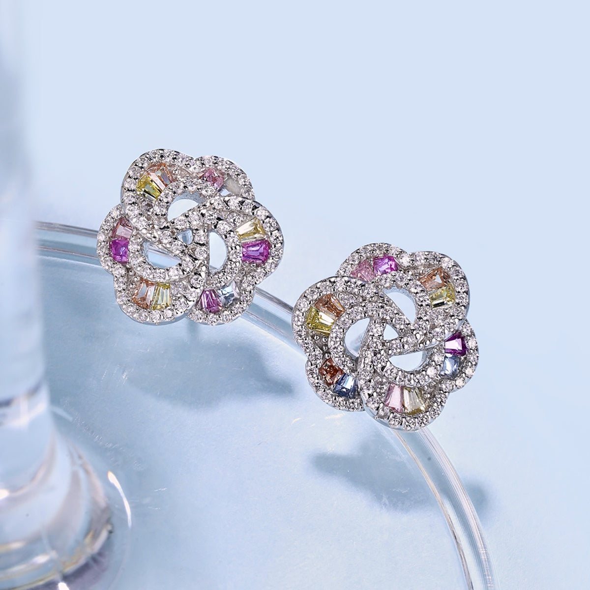 [Sparkling Aurora]Exquisite Flower Shape Daily Earrings