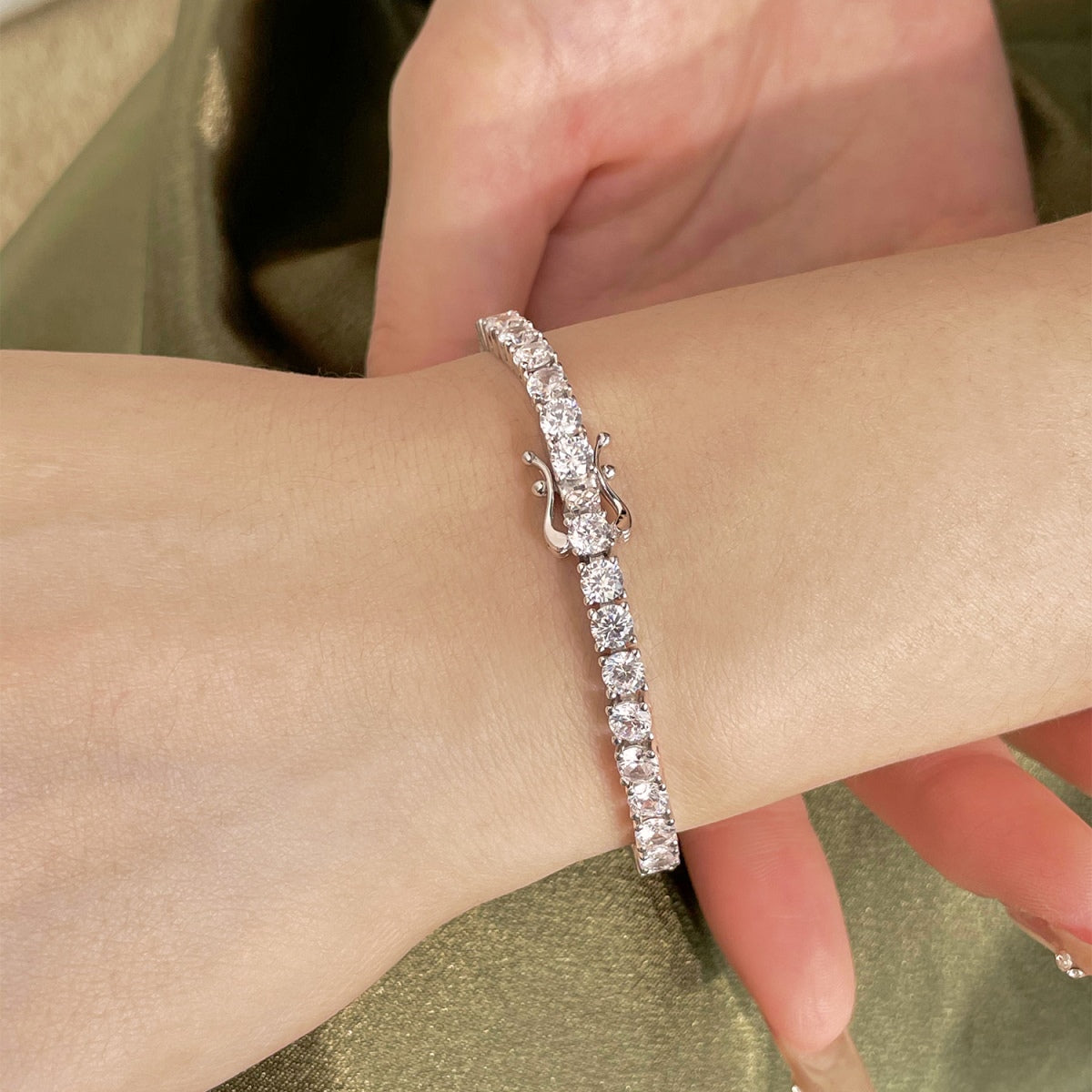 [Sparkling Aurora]Luxurious Ornate Round Cut Tennis Bracelet