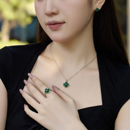 [Sparkling Aurora]Heart-Shaped Four-Leaf Clover Bead Necklace