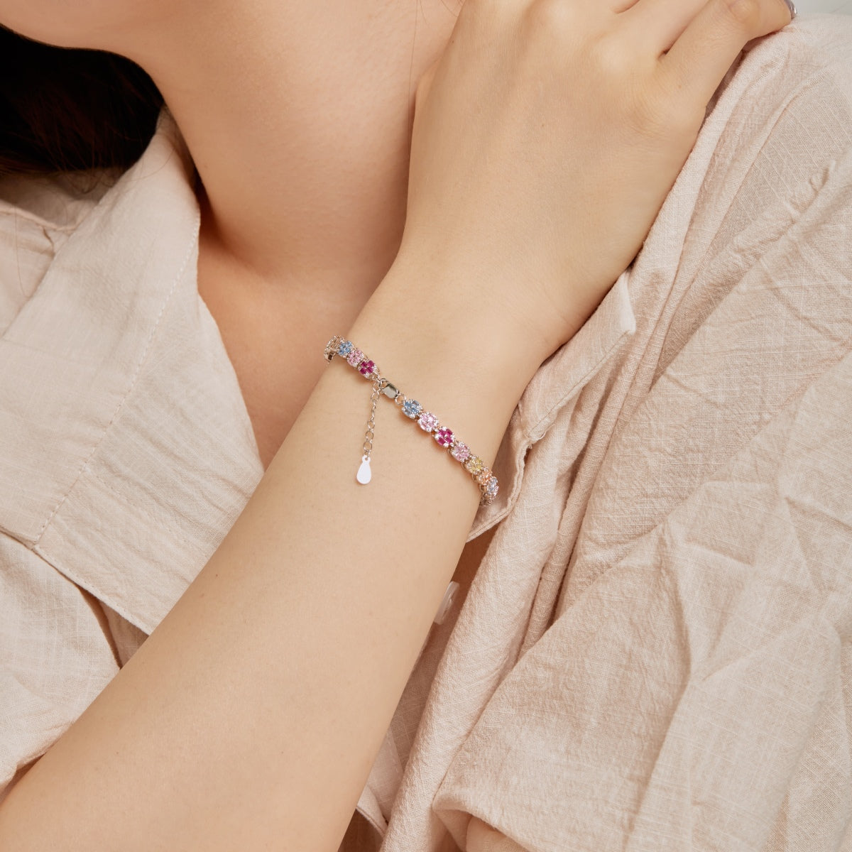 [Sparkling Aurora]Delicate Colorful Emerald Cut Daily Bracelet