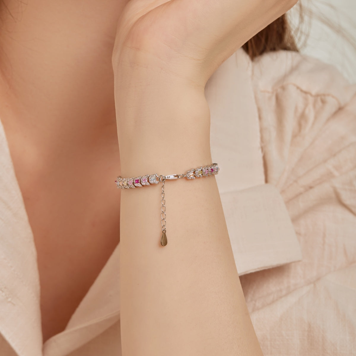 [Sparkling Aurora]Delicate Colorful Multi Cut Daily Bracelet