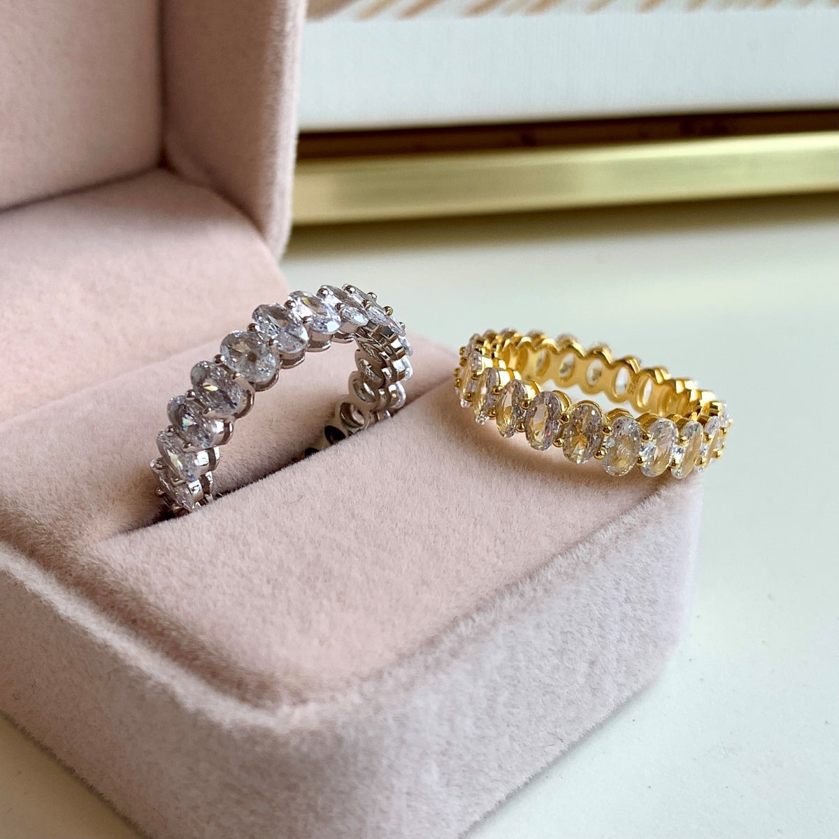 [Sparkling Aurora]Ornate Oval Cut Tennis Ring